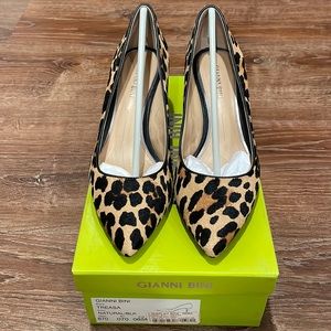 EUC…Gianni Bini Treasa leopard print pumps